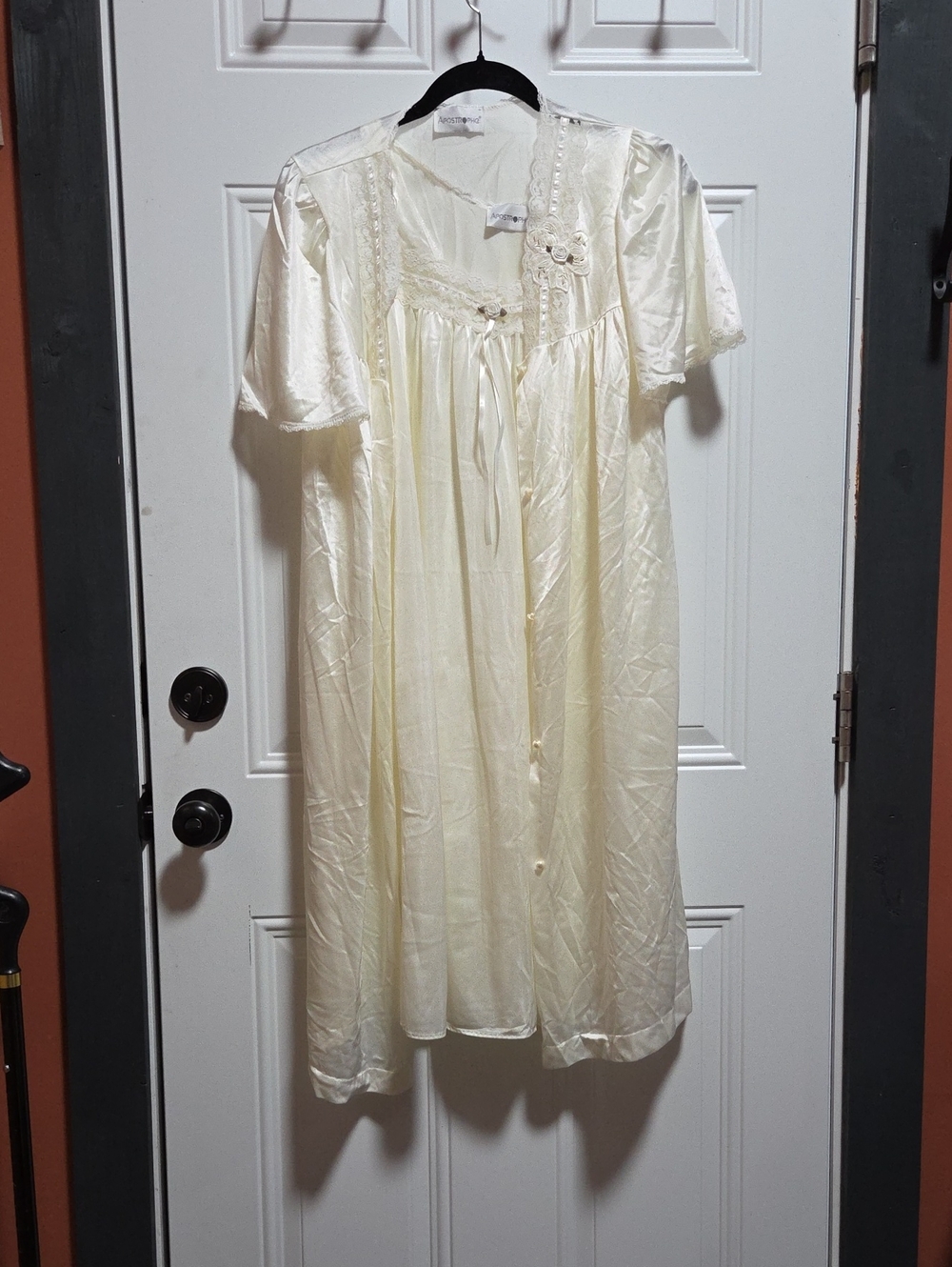 Apostrophe Cream Lace-Trim Chemise Gown And Robe Made By Sears Vintage Size Sm